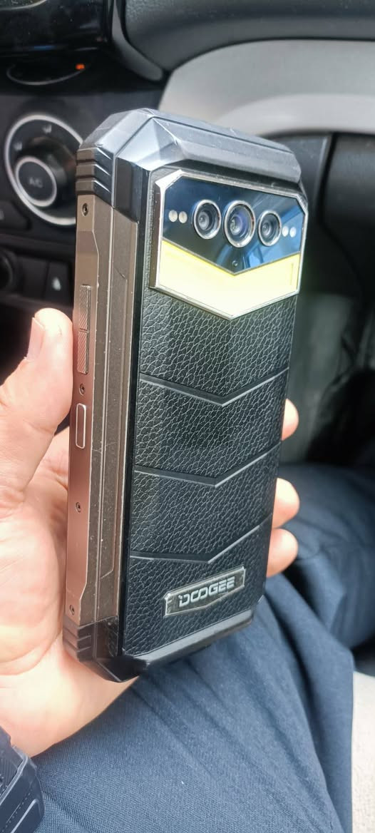 مۆبایل درع زۆر چوان ڕام 12زاکیرە256فول مواصفات *********** أربيل, العراق
