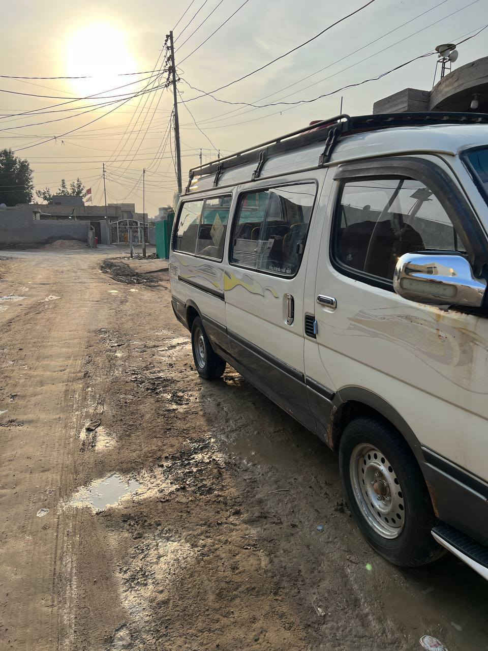 السلام عليكم فوتو ألوان موديل 2015 مدفوعة هيئة عليه غرامات 540الف عل مشتري مكينة وكير خير من الله تخم تاير نظيف حدادية نص عمر رقمه نجف موجودة بل حلة السيارة سعره 65وبيه مجال بسيط ما متواجد عل فيس 
رقمي ***********
