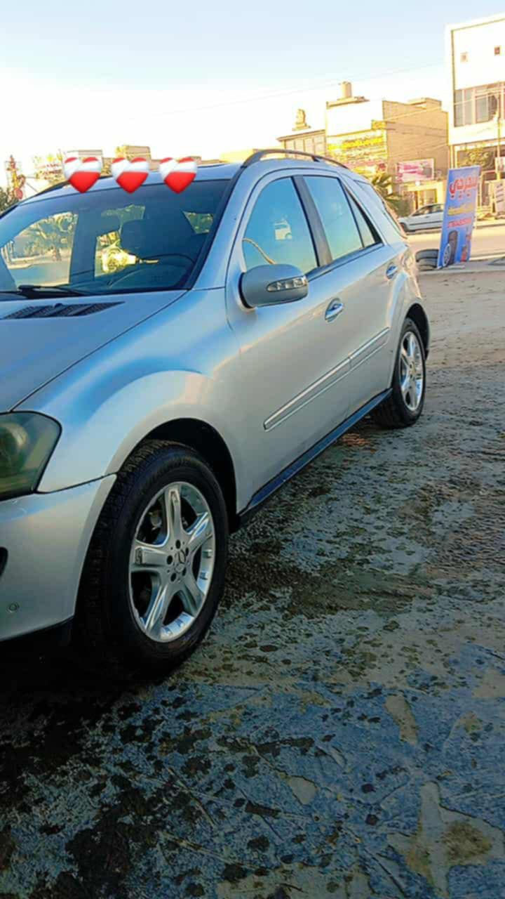 سلام عليكم مارسدس سياره مكفوله وجديده معايزه كلشي بلاديه سياره فول مواصفات بلاد شركه سياره للبيع او مراوس  سعر 185 بيه مجال بصيط 
***********
