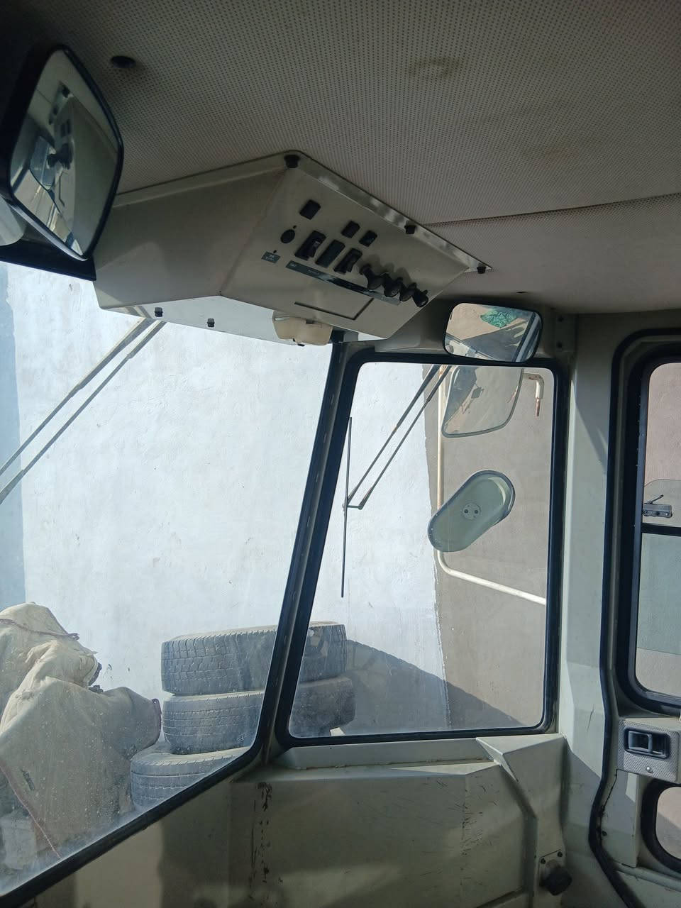 للبيع قماره جديد شركه تعليمية  اتصال او*********** او*********** سعر ٥٠ ورقه وبيه مجال
