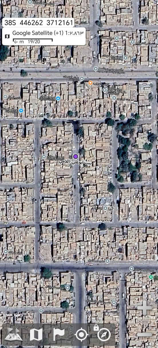 دار للبيع مساحه 200 متر قاطين كامل بدايه خدمات مسقط قرب المستشفى التركي رقم القطعه 9786 عدد الغرف 6 وصاله استقبال وحولي عدد2 ومطبخ منطقه 10 تالاف
***********
