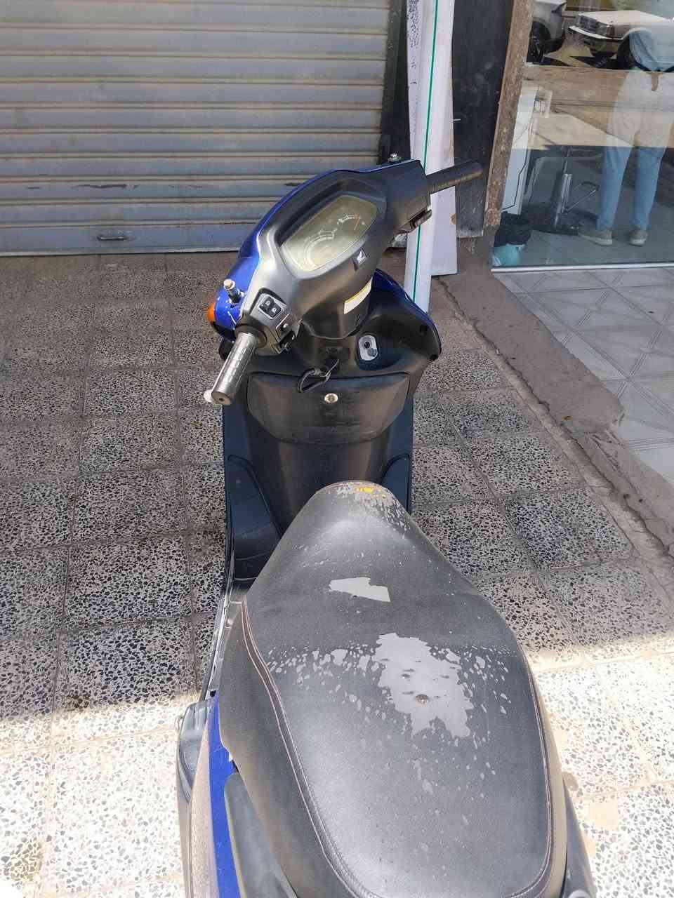 دراجه للبيع سبيسي مل ربه جديده سعرها مليون وميه وبيه مجال العنوان بغداد الحريه ***********
