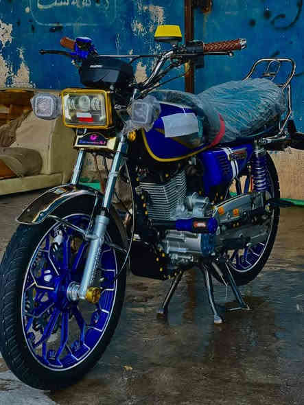 شباب دراجة نامي برو هونزدة محسن محرك 200موديل 2025اي عيب ما بي كهربائيات اوراق كامل  شراي تعال خاص او اتصل علا رقم ***********سعر 800بي مجال  مكان خانقين ايمام عباس
