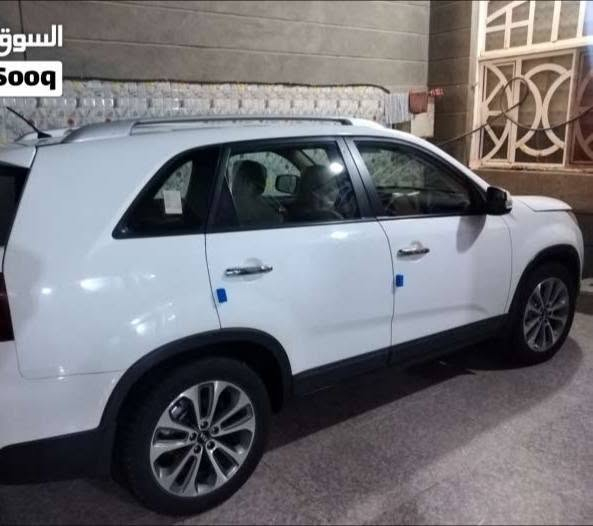 كيا سورنتوا خليجي موديل 13 شكل 15 رقم بصره دولي بأسمي فول مواصفات عدى الفتحة بصمه تشغيل وابواب امامية شاشة كامره خلفيه حساسات امامي خلفي تبريد 3قطع محرك 4 سلندر على وضع الشركة كير ابلاد كفالة عامة عدى باد السايق مضروب بقفص مكيف السعر 162 ورقه وبيه مجال للشراي للاستفسار اكثر على الرقم *********** متوفر واتساب
