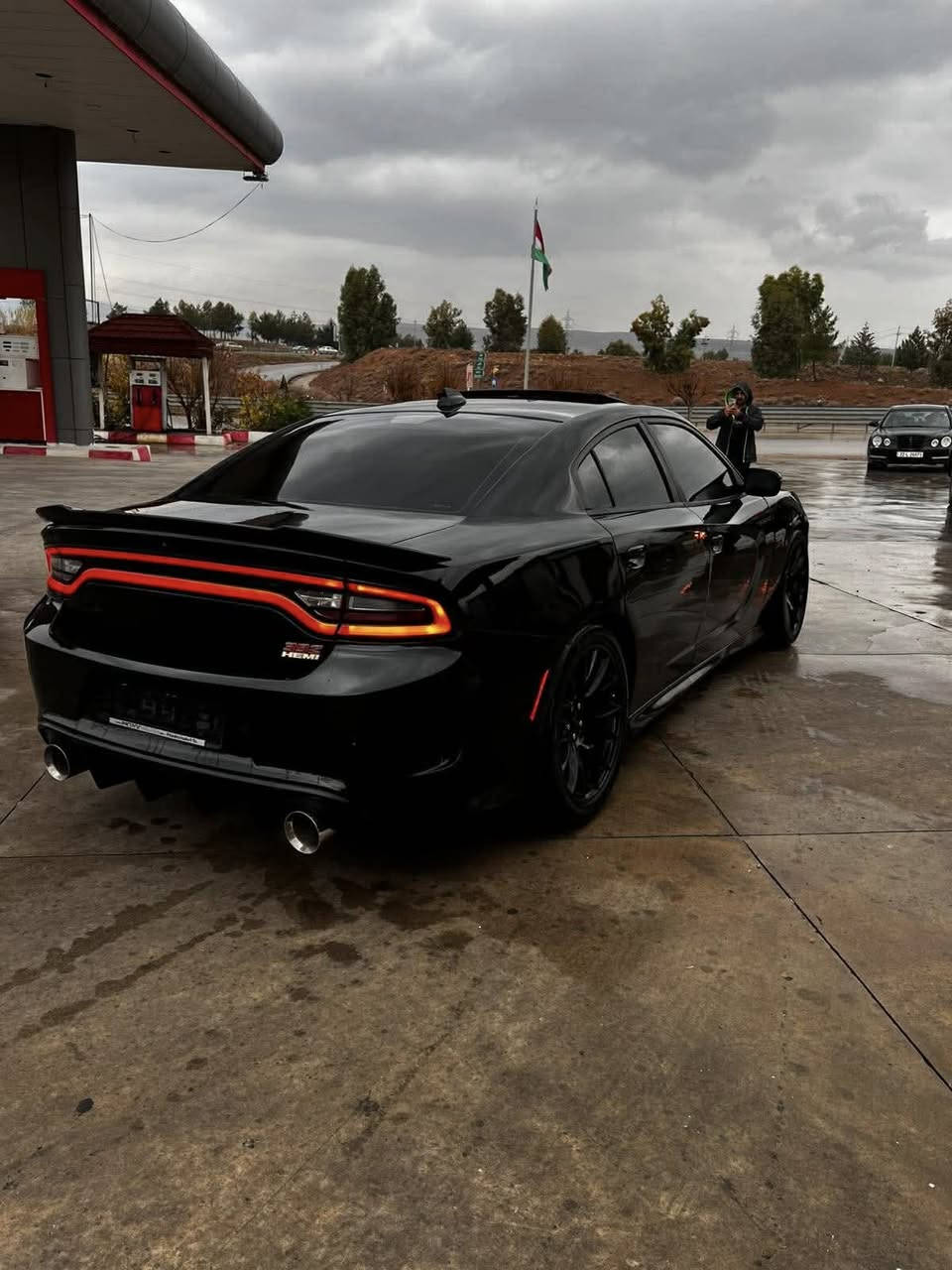 Dodge 2019
براوەی پێش بەتامی ساخ بێرەقم دووبەی
فول فول مواسەفات
ناو سور
کوشن حەزن و کارەبا و هیتەر
سوکان هیتەر
ئاوێنە بەخ
کوشنی دواوە هیتەر
سلایت
زۆر مواسەفاتی تر
پشت. پێش کەپس بێ لێدران
گێر و مەکینەو کارەبای بە شەرت
سحری ٩٨ گلاو مەئامەلەیەکی کەم 
ژ.م ***********
