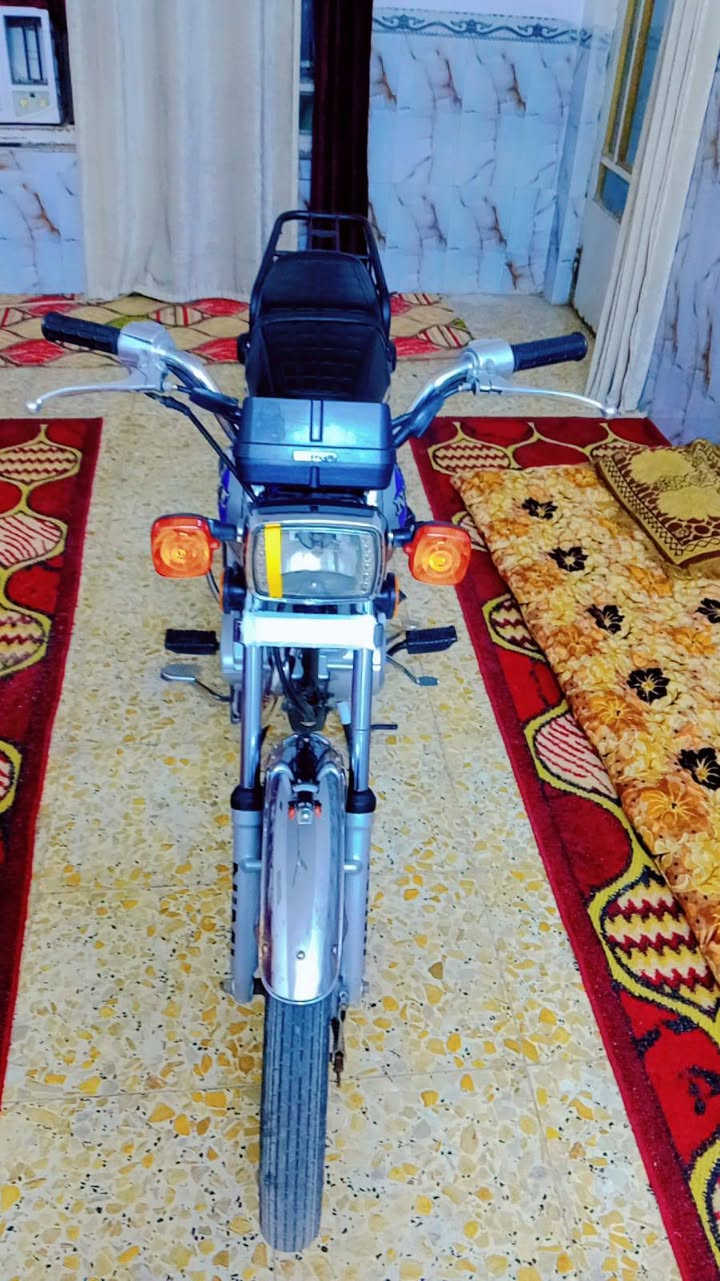 سلام عليكم شباب درجه نامه ال بيع موديل 25اورق
او سعره درجه 650او بيه مجل قليل نضافه فول رقم 
‏‪***********‬‏  حمودي إآ
