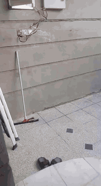 بيت في حي الغدير طابو زراعي سند ٢٥ المساحه ١٦٠ ركن على شارعين صب كونكر...