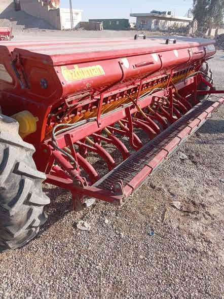 للبيع كافت الاليات الزراعيه عنوان كركوك مفرق شوان *********** ***********
