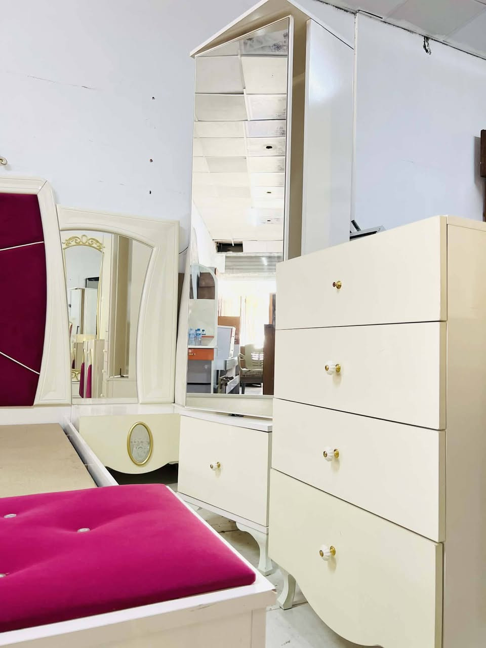 غرفه ملكي ٩ قطع شرط النظافة اخو الجديد ٧٠٠ قفل شراي دزلي صوره عالخاص


**إذا كنت صاحب هذا الإعلان وتريد حذفه لأي سبب، رجاءا أرسل رسالة إلى الدعم الفني**