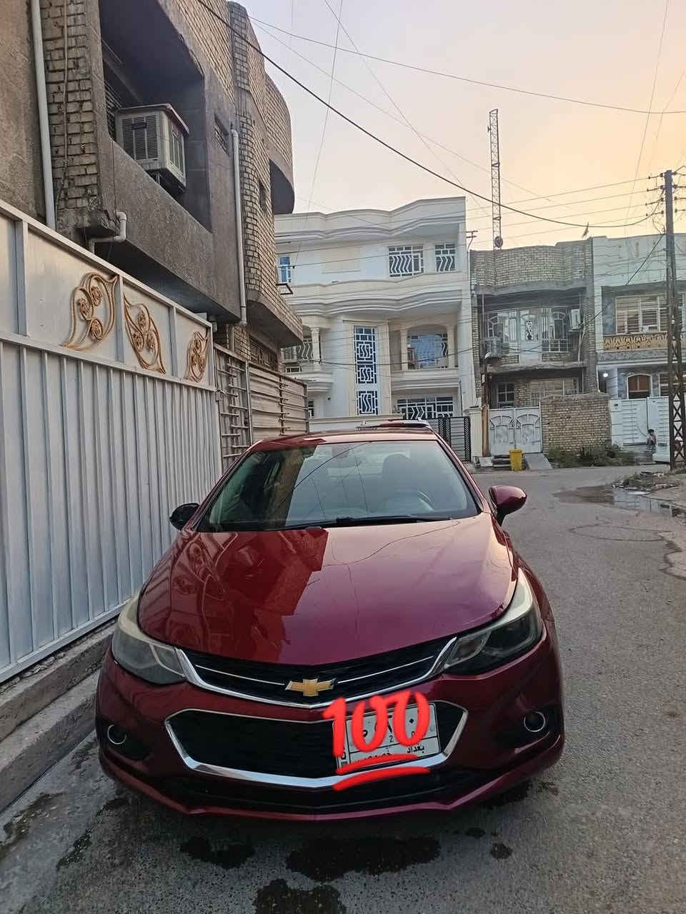 السلام عليكم 
شوفوليت كروز 2018  
محرك 1400 تيربو جديد 
حادثها خشم البنيد وشويه من الجاملغ اليسرى صور الحادث مرفقه 
مواصفات 
1- بصمه أبواب + بصمه تشغيل 
2- شاشه 
3- كامره 
4- تحكم استيرن 
5- شاشه اعطال 
باقي المواصفات معروفه 
مكاني بغداد البلديات
السعر  105
رقمي ***********
