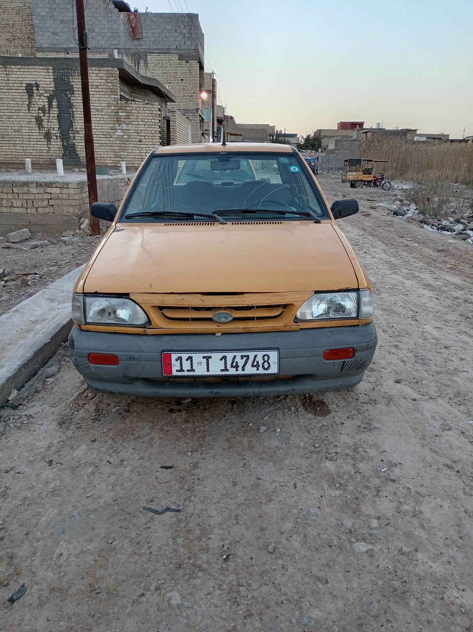 سلام عليكم سايبه موديل 2011 كير مكفول محرك بدايه تبخير شواصي مكفوله تبريد شغال كهربائيات شغاله  تخم تاير جديد الكشر كدام لعين تجي وتكلب مشط+ باور كله مكفولات مصفره هيئه وغرامات بسمي السياره تحويل ثاني يوم رقم إنكليزي مكان بغداد سبع قصور السعر 27 وبيها مجال اتصل وتدلل وهذا رقمي ***********
