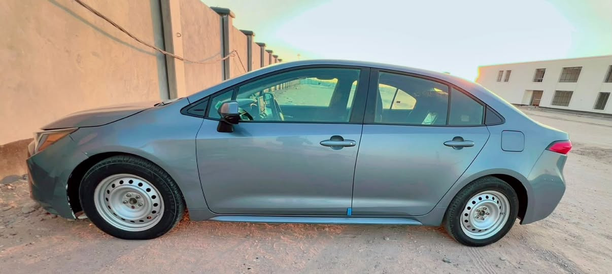 *🚗 للبيع تويوتا كورلا LE موديل 2021 وارد أمريكي*

*السعر:* 119 ورقة وبيها مجال بسيط  
*المكان:* البصرة - المطيحة  
*للتواصل واتساب فقط:* ***********  

*المواصفات الأساسية:*  
- *المحرك:* 1800 سي سي 
- *ماشيه:* 120 ألف كم 
- *الكير:* أوتوماتيك كهربائي 
- *الحالة:* مكينة وكير وتبريد كلها جديدة، معمرة خارج العراق 
- *السيارة:* يساره، معوقين والراعي موجود 

*الإضافات:*  
- شاشة كار بلي 
- نظام تحديد مسار 
- تحكم ستيرن 
- كاميرا خلفية 
- تبريد ثلج 
- الرقم: ميسان خصوصي 

*ملاحظات:*  
- الحادث فقط بالبجم واصل  الباقي  مكفول 
- السيارة نظيفة وما ناقصها شي 
- الصور تتكلم عن الحالة 

*ملاحظة:* ماعندي ماسنجر، التواصل واتساب فقط
