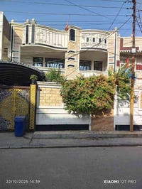 بيت في السريدات القديمه 220 متر واقع حال 250 يحتوي على 5 غرف نوم 2 في ...