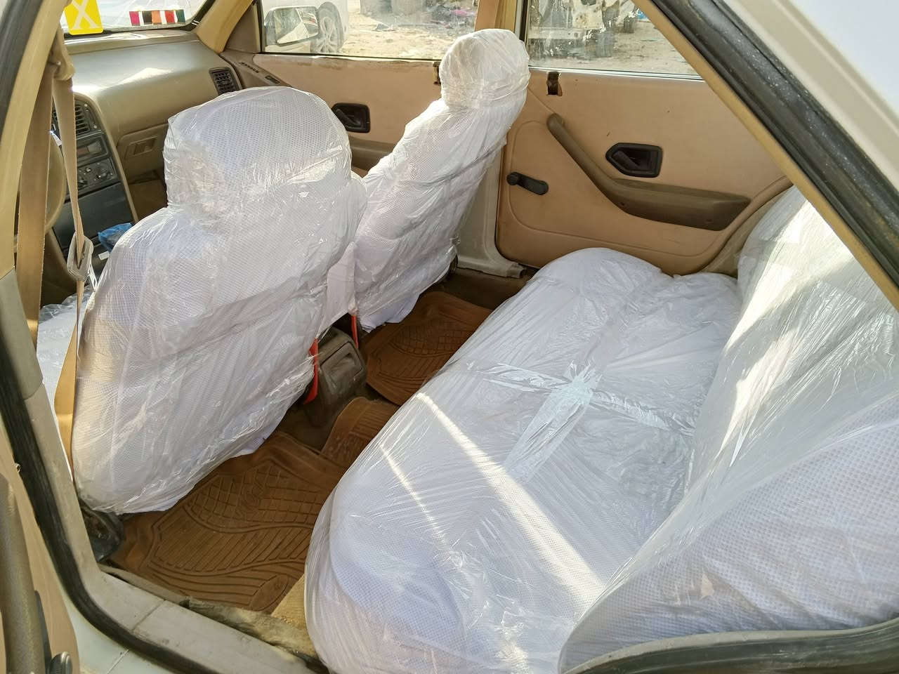 بيجو 405 للبيع 2009 السعر 30 وبيها مجال بيع مستعجل سياره كير ماكينه حداديه تخم تاير كله جديد رقم كربلاء الماني مداور ثاني يوم مكاني نجف حي الميلاد وهذا رقمي ***********
