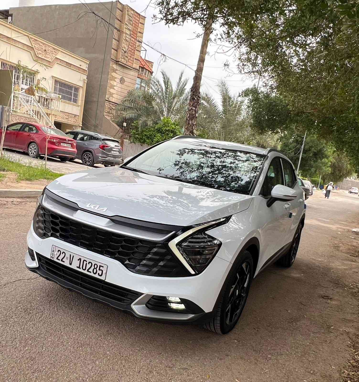 السلام عليكم كيا سبورتج 2025 خليجي وكالة ضمان Nim كفالة  عامه 
 💲    السعر 220  بيه مجال بسيط 
ماشية 19 بوضع الزيرو كله وضع شركة
مواصفات..
محرك 2000 دوش  
بصمة تشغيل وابواب وتشغيل عن بعد
شاشة كبيره مع كاميرا دواره
فول تحكم /كروز وقيادة ذاتية مانع انزلاق تحديد مسار شفتات ستيرن /وضعيات قيادة مود درايف /اوتو هولد /سايد بريك دكمة/ حساسات امامي وخلفي/ راذار امامي وجانبي/ لد امامي وخلفي لايت زنون/....
رقم اربيل دولي سنوية وهزه جديده تحويل او وكالة حاضر ☑️
 📞 ***********  العنوان بغداد زيونة
