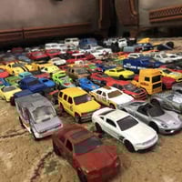 ١٣٠ قطعة • ماركات متنوعة • بغداد حي الخضراء