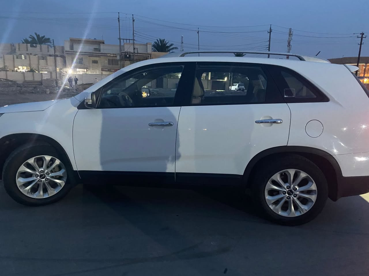 سورينتوا ٢٠١٣  ماشي ١٦٥ سبعة راكب مكفول خليجي  تلفون ***********
