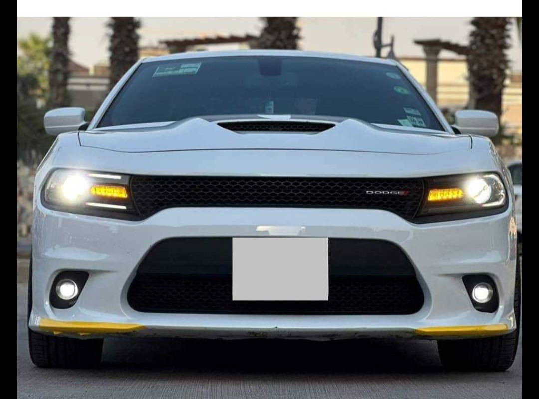 جارجر 2021 اربيل ماشيه ٦٠ الف بيها بابين بأمريكا مبدلات
***********
