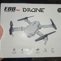 طائرة درون • E88 PRO • ع أول