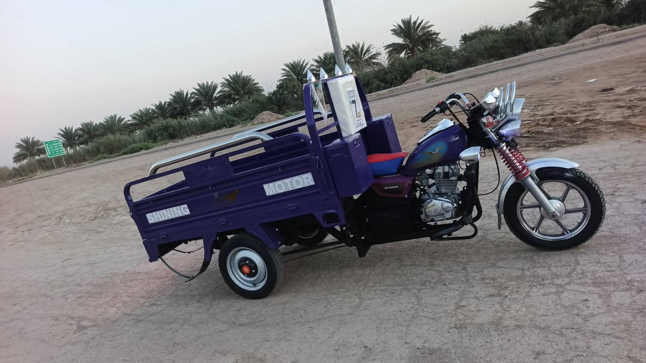 ستوته للبيع موديل 22 محرك  26 ما  مفتوح اوراق اصوليه شاصي مكفول كهربايات جهزه وره وكدام شغاله سلف هندر ما ناقصه اي شي سعر  مليون 850 وبيه جال بسيط شراي يتصل ***********
