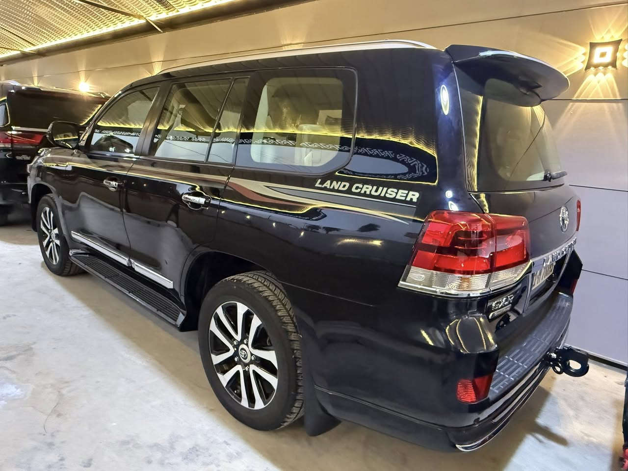 موجو لاندكروز أبيض بريم أصل رقم بغداد ام الدفدي موديل 2018 فول مواصفات سياره جاهزه من كلشي بيها بارد والسورنار موجود سعرها 495

موجود لاندكروز أسود بريم أصل رقم بغداد ام الدفدي موديل 2019 رقم بغداد 6 سلندر فول مواصفات مكفوله وجديده ماشيه 73 الف سعرها 540

الشراي يتصل ويدلل واذا مراوس عادي اراوس حسب القناعه 

مكان بغداد الدوره

***********
***********
***********
***********
