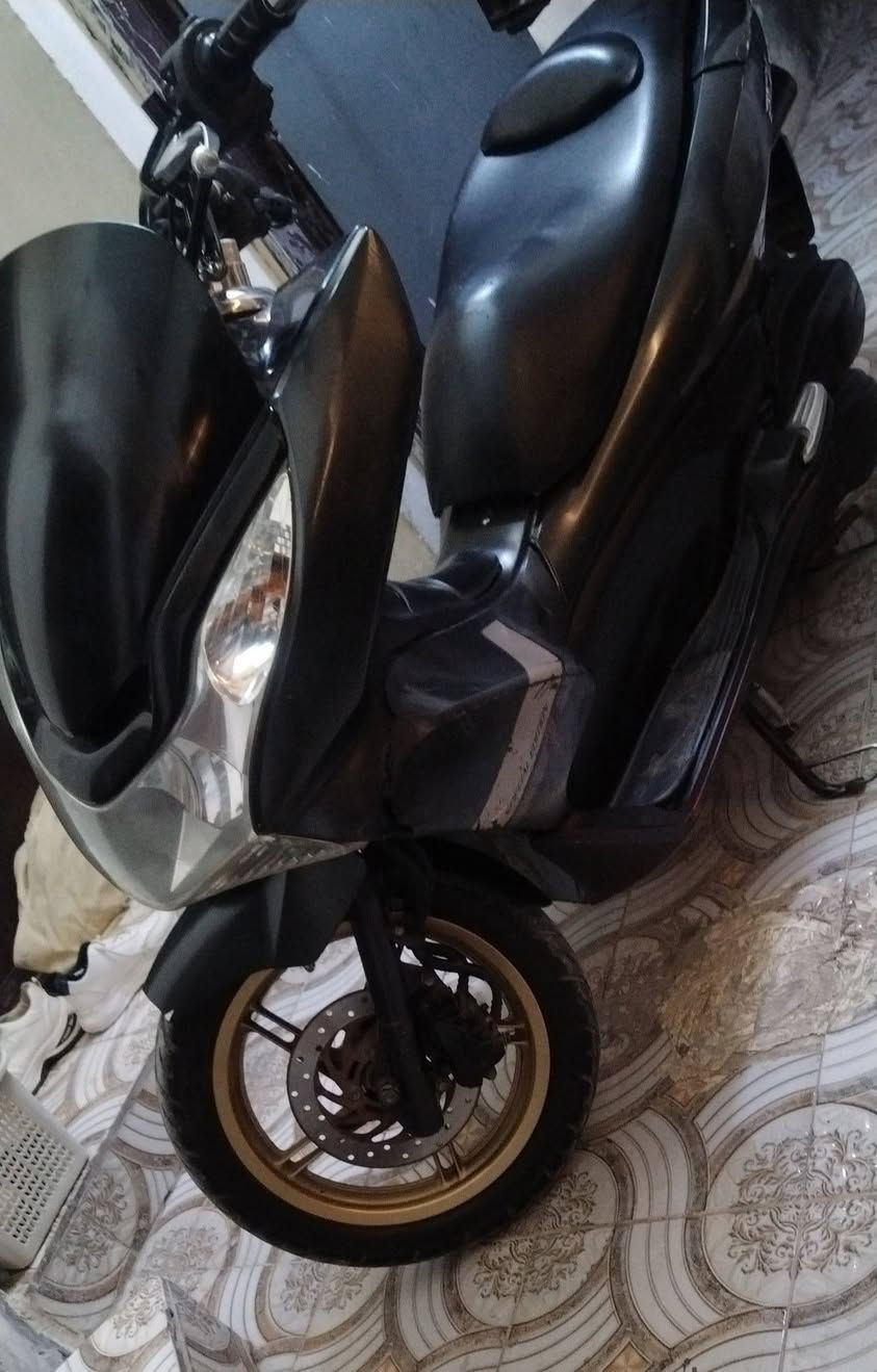 السلام علیکم pcx
جيل اول حساس زدحام وحساس ستان
مكينه 150 سيسي
دراجه معروفه موصفاتها
(((كفاله مكينه)))
السعر 10$وبيها مجال للشراي *********** واتساب فقط رصيد معلق
