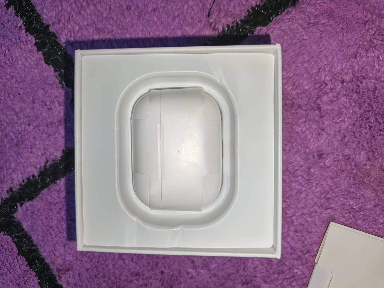 ايربود برو2 مال مصطفى البصراوي ما مستعملة نهائياً ب15 مكاني ديالى بعقوبة متواجد خاص او ***********
