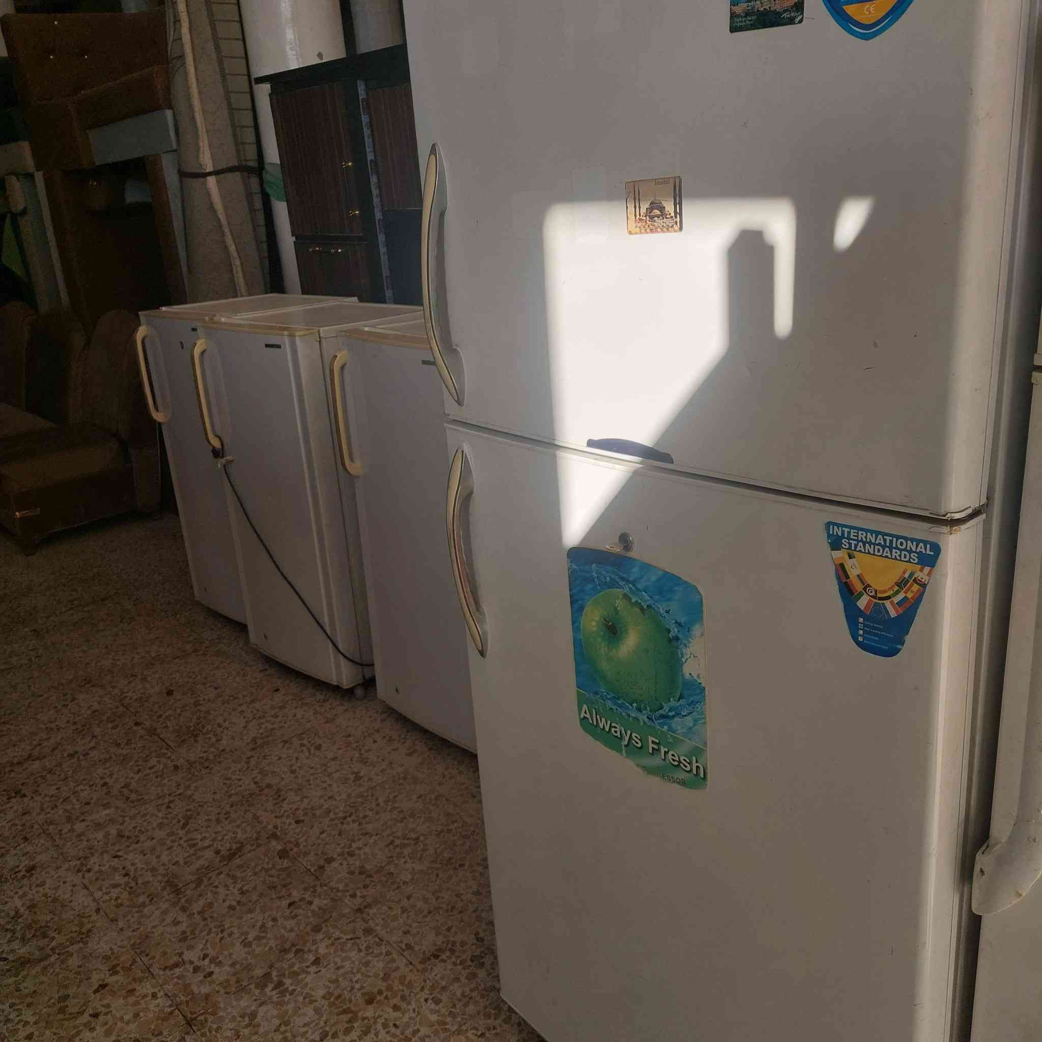 تم وصول بضاعه جديده يم مجمع قاسم أبو زهراء ثلاجات اخو الجديد يم ابو زهراء مكان المحل الحمزه الغربي شارع طه لأول رقم الهاتف ***********
