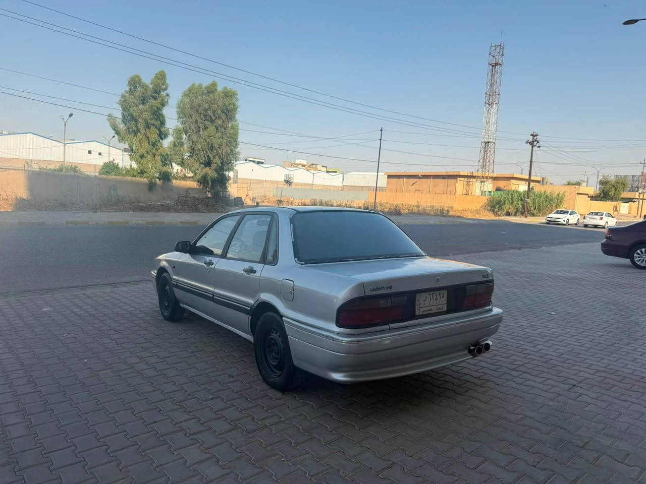 للبيع مسيبوشي كلانت موديل 1990گير عادي تبريد شغال سياره مصبوغه احزام جمالي رقم كركوك سنويه مشروع وطني لحد 2028 كوبون بنزين سياره جاهزه 
سعر43بي مجال*********** كركوك, العراق

