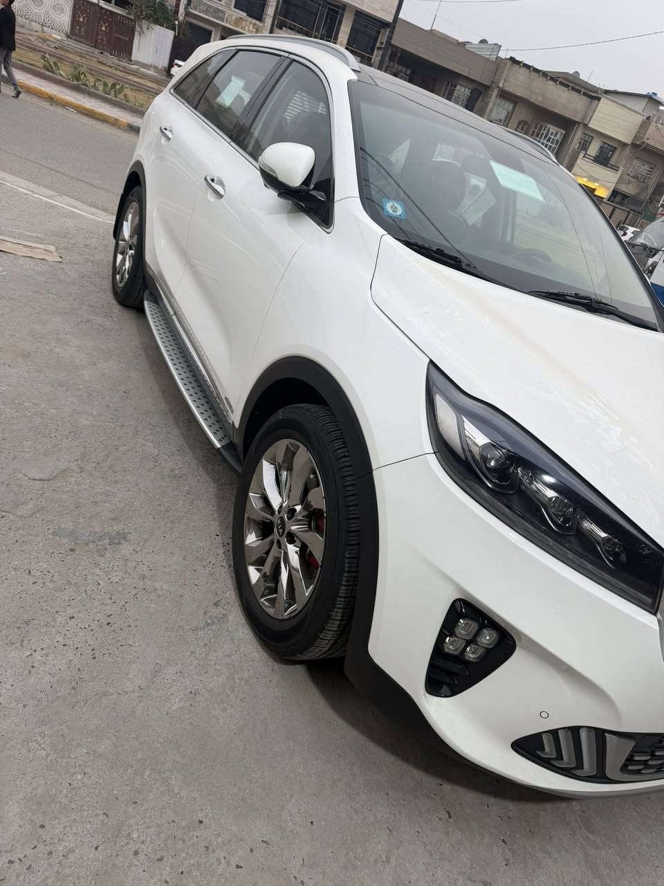 سلام عليكم
كيا سورنتوا 2020 خليجي 
السياره فول مواصفات 
اعله فئه بلسورنتوت  جي تي لاين 
مكفوله كفاله عامة عده شخط بلجاملغ مصلح كارت 
السياره ماشيه 34 
رقم بغداد ومكانهه بغداد الكرخ 
السعر 285 وبيهه مجال 
***********
