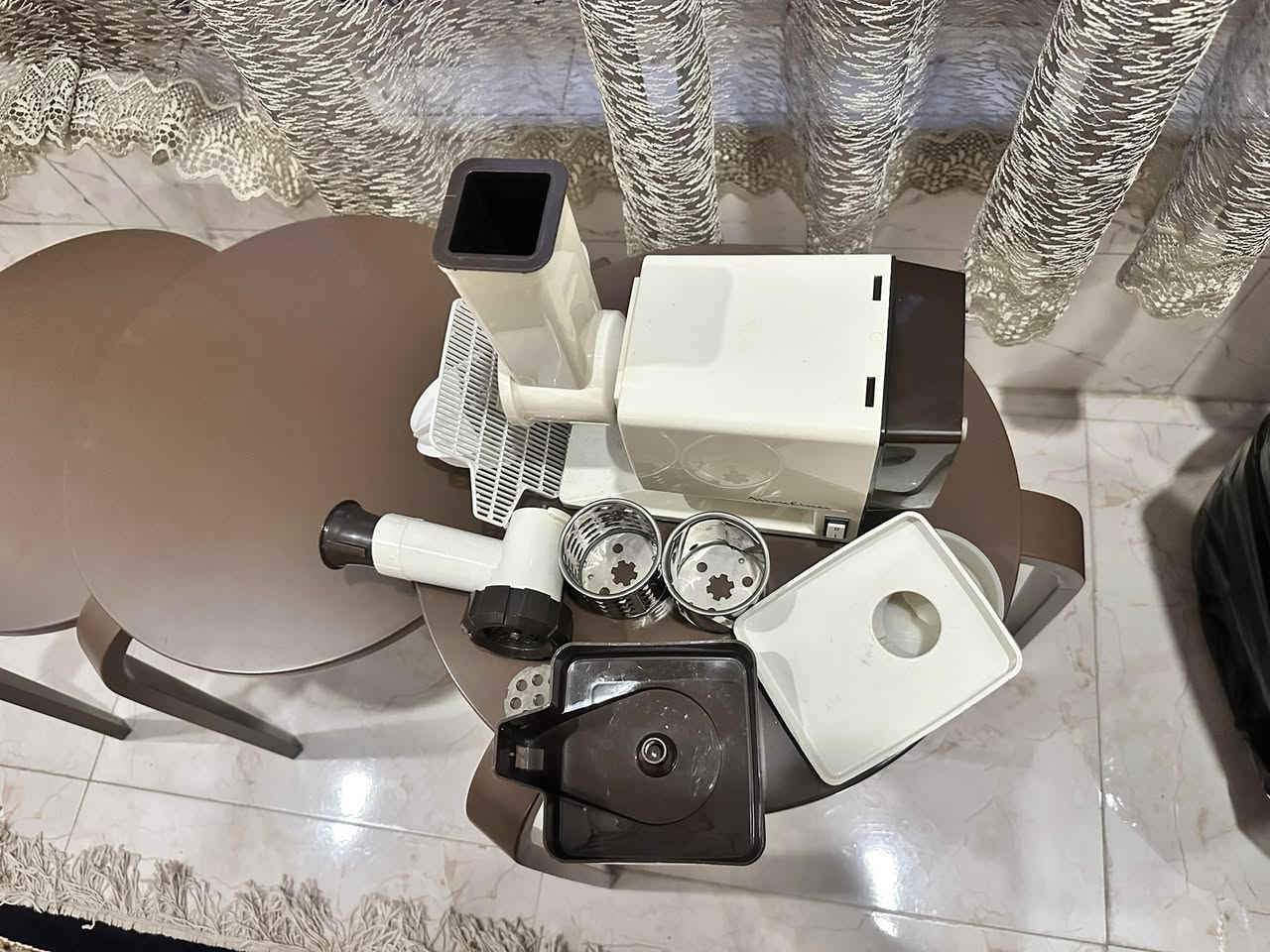 محضرة طعام مولنكس فرنسي  160واط استيراد المنشأة العامة العراقية صناعة الثمانينات  
مجموع العمليات (برش2 ناعم +خشن) (تقطيع شرائح ) (مثرامة لحم) (معصارة برتقال)
للاستفسار يرجى مراسلة الصفحة


**إذا كنت صاحب هذا الإعلان وتريد حذفه لأي سبب، رجاءا أرسل رسالة إلى الدعم الفني**