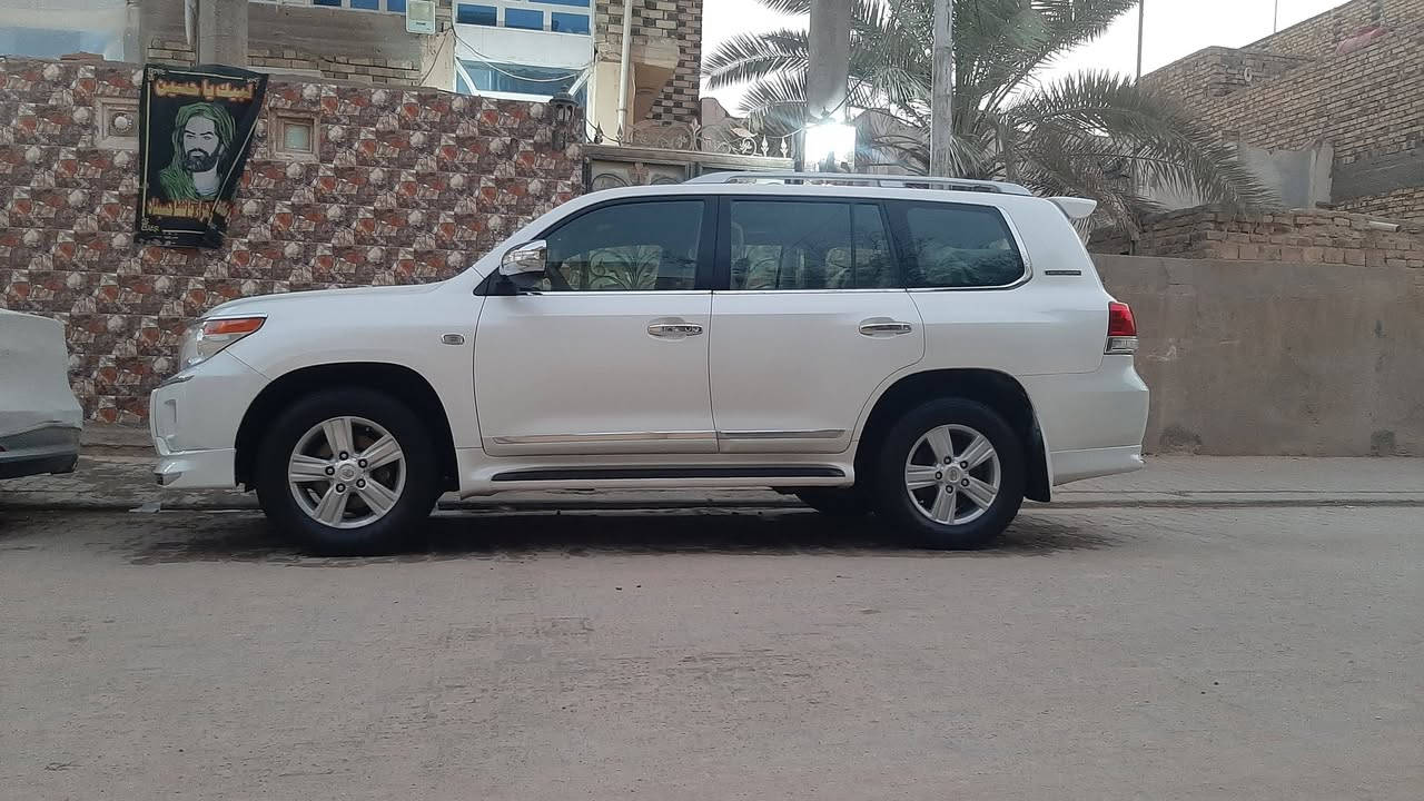 سلام عليكم للبيع لاندكروز مديل 2010 سياره كفاله عامه عده شبر بارد يم قبق البانزين كير مكينه شرط لافتح ولاتبخير حداديه جديده سياره محدثه 15موصفات السياره فتحه سقف دفدي بالقماره تبريد ثلث قطع ارباك اشاير بالمري شاشه كشنات جلد معروفه موصفات لاندكروز ماشيه188 حقيقي سياره جانت مضمومه تقريب ٧ تشهر مامفتر وياله تريد وكاله تريد مداور حاضر رقم الهاتف ***********
