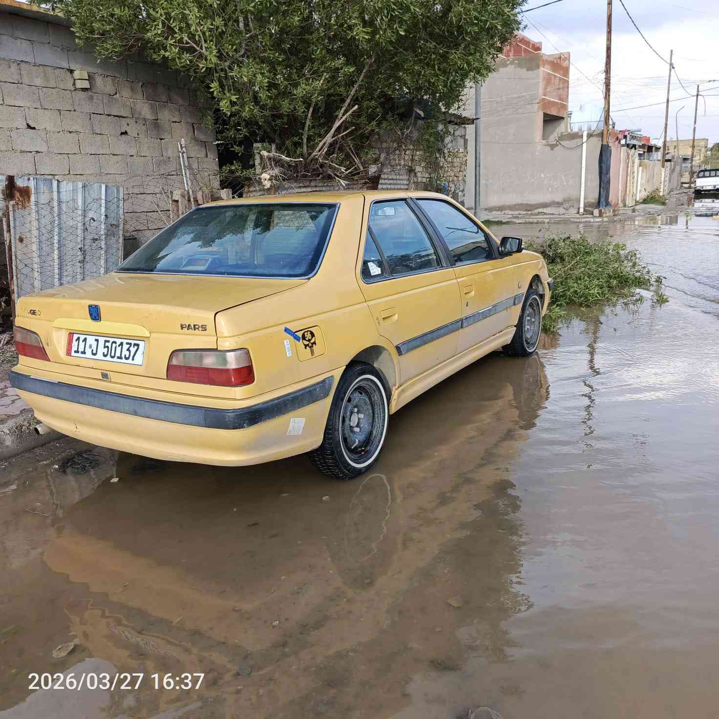 سلام عليكم
بيجو بارص موديل 2015
سياره مكفوله كفاله من عده شبر صبغ بل جاملغ الخلفي 
كير مكينه خير من الله 
وستفار اكثر اتصال عله الرقم 
***********8
مكان بغداد بوب الشام 
السعر 48وبي مجال
