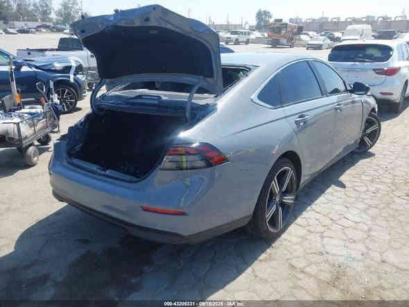 ما شاء الله! تبارك الرحمن. 🤲

ألف مبروك مقدماً للزبون على 

سيارة هوندا اكورد 2024 هايبرد
⚡️⚡️للبيع ⚡️⚡️

📞 تفاصيل التواصل للاستفسار
 * عبدالرحمن: *********** ☎️
 * خالد: *********** 📞

إذا كان لديك أي استفسار آخر بخصوص مواصفات السيارة، أو تحتاج إلى مساعدة في البحث عن معلومات إضافية عنها، أو أي شيء آخر، فأنا هنا للمساعدة!
