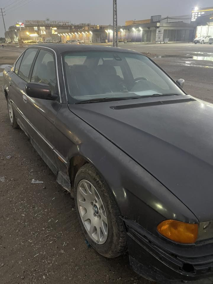 مال تعمير
***********

والسعر جدا مناسب

راعيهه يمي يريد مداور
