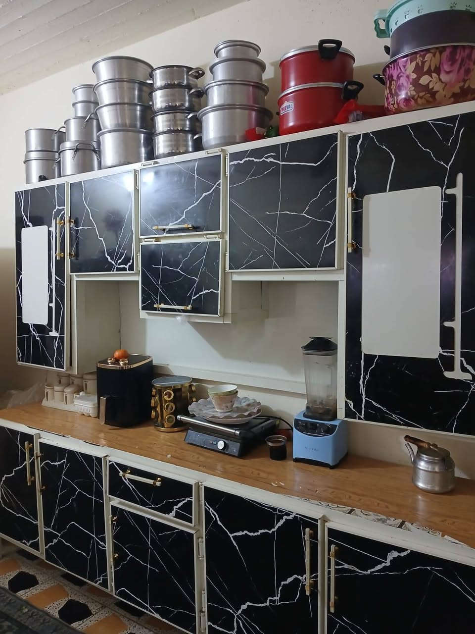 السلام عليكم
كاونتر للبيع قياس مترتين ونص
السنگ قياس متر ونص
السعر ٢٠٠ وبي مجال
للاستفسار ***********
مكاني الحبانية
