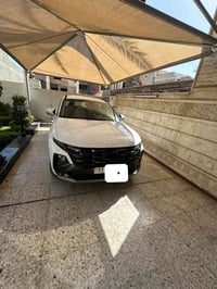 توسان 2025سياره زيرو  ماشيه 5900 فول موصفات عده بنرامه حساسات كشنين كه...