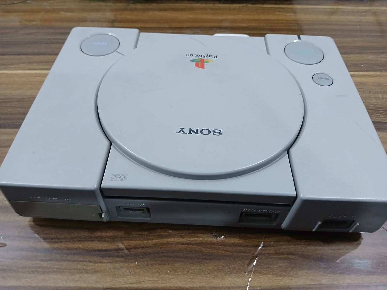 سلام عليكم
بليستيشن 1 للبيع ريجن أمريكي  نظافة 100% 
عدسه نظيفه تاكل القرص اكل ..جهاز وحش بمعنى الكلمه ( نادر تلكه هيج جهاز نظيف و يشغل اقراص ) 

ملحقات الجهاز:
7 اقراص نظيفه لاتشوبها شائبة القرص الواحد سعرة 1500 دينار بس راح احسب ال7 اقراص بسعر 10 الاف كلهم
1- بيسي مان
2- زينا 
3- ويننغ الفن
4- مدل اوف هونر 
5- جاكي شان
6- فيجلانت 8
7- ارمي مان 

جوستك بلي 2 عدد 1 + 1 بسعر 5 الاف 
فيشة + مشغل

المواصفات:
Model No: SCPH-5501
NTSC U/C
Made in Japan

ريجن أمريكي 

يشتغل على 110–120V

يشغل ألعاب NTSC (أمريكي/ياباني)

الجهاز مع الجوستك عدد 2 و 7 اقراص سعرة ( 100الف) قفل.


**إذا كنت صاحب هذا الإعلان وتريد حذفه لأي سبب، رجاءا أرسل رسالة إلى الدعم الفني**