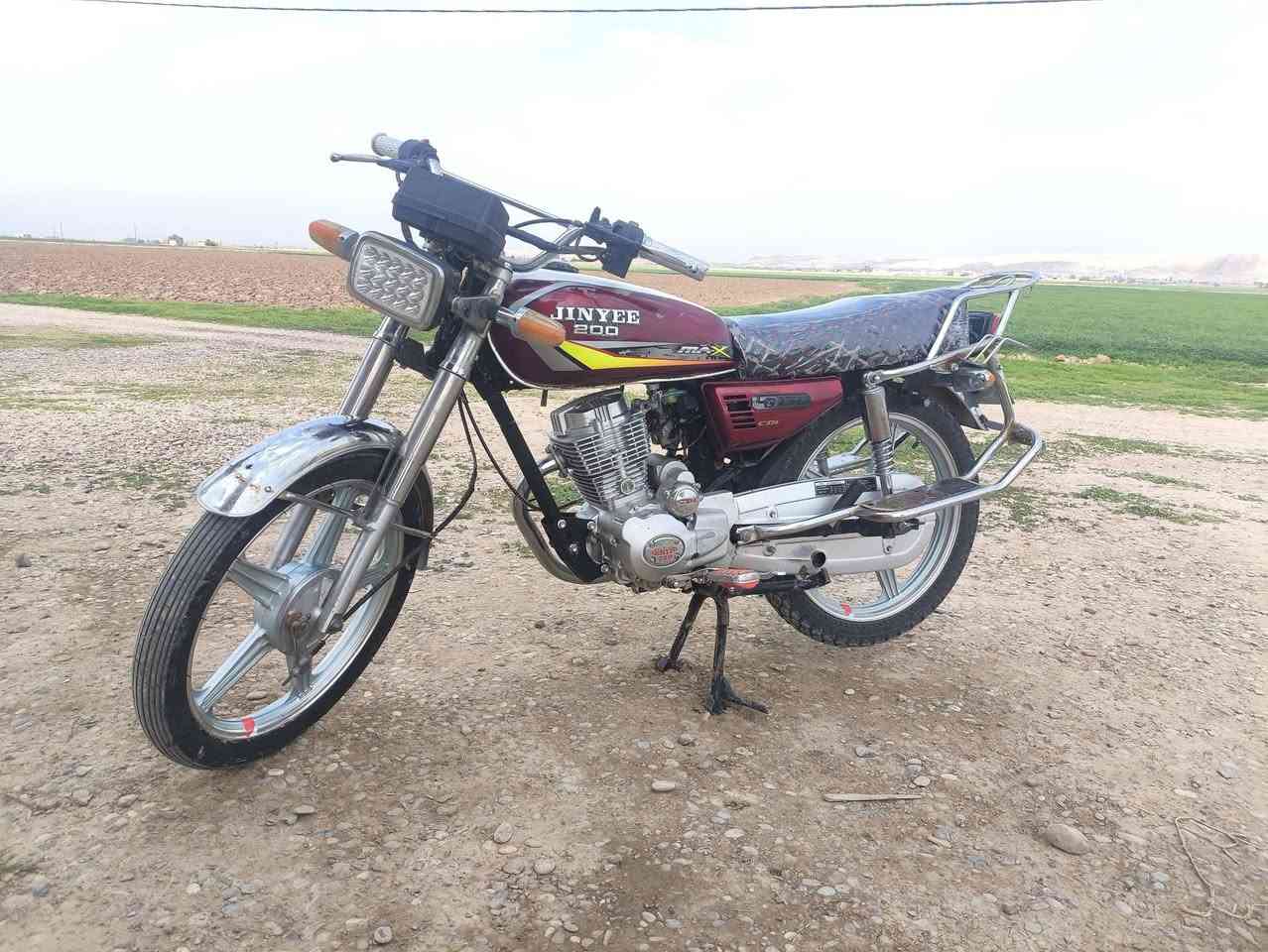 سلام عليكم دراجة 5 كير كامل فول مكفول
 موديل 20 شراي يخبرني ويدلل 
*********** 
مو شراي لاتكسر بحلال العالم
