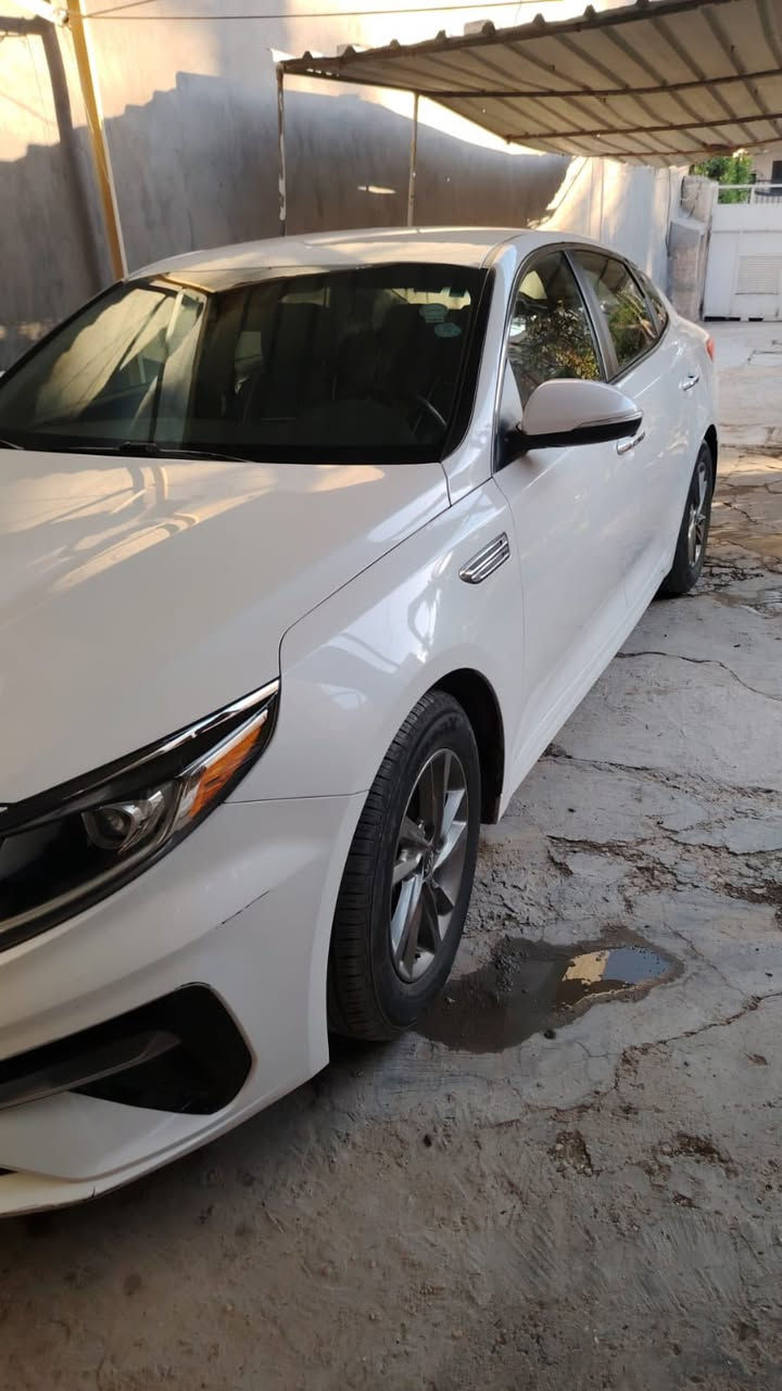 كيا اوبتيما ٢٠١٩
Kia optima2019

المواصفات 

مكينه 2400 gdi
كير بوكس 8 سرعات 
رادار امامي 
اوتو ستوب 
Mod drive
Eco
Normal
Sport

شاشه كبيره 
اندرود اوتو 
كار بلي 
ماشيه 51.000mi

حادث السياره  دعاميه خلفيه. وقبق صندوق نفسه فقط. 

رقم اربيل باسمي. تحويل وكاله. 

مكان السياره 
بغداد / حي الخضراء 
رقم الهاتف 
0 772 800 0650

السعررررر 
148 ورقه. وبيها مجال كلش بسيييط.
