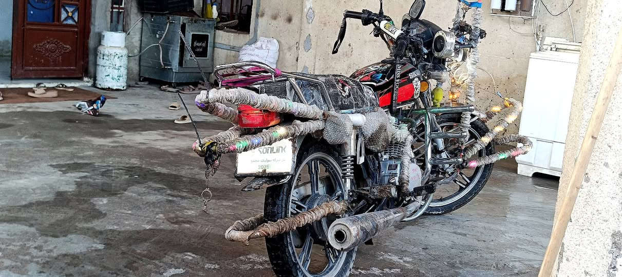 دراجه سيفان موديل 2020 
دراجه مجنبزه على اخر شي يعني فول ناعمه بل مشي بيه بدايه صرف خفيفه كهربائيات كلها شغاله الكشر نضيف شرط الفحص رايدها مراوس بسيفان موديل 21/22 مكان بيجي الحي العصري 
***********/هـ
