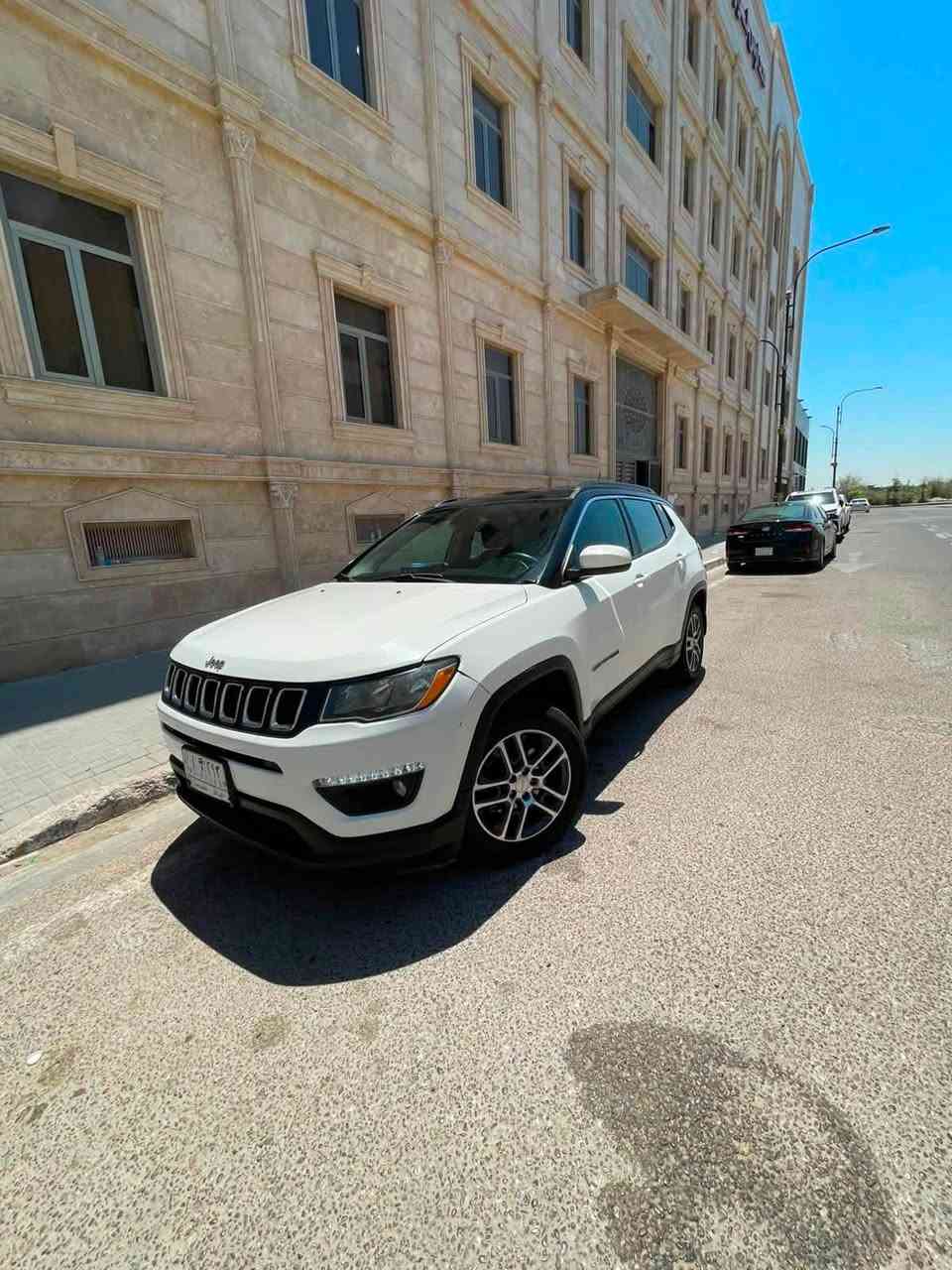 السلام عليكم 
جيب كومباس 2018 
حادثها جاملغ وبنيد 
موجود رقم الشاصي وتكدر تتأكد 
سنوية منتهية
السياره جاهزة كير مكينة حداده طخم تاير مابيهه اي نقص 

‪***********

هذا رقم راعيهه انا مكلف بلنشر

عنوانهه البصرة ابو الخصيب

