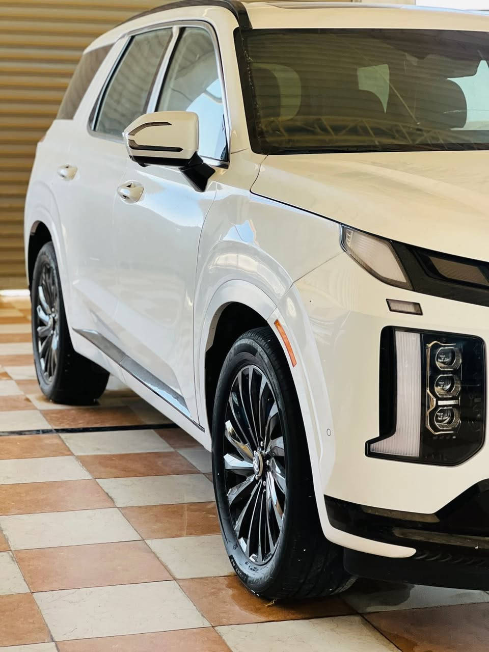#بانزين 🇨🇦 وارد كندا HYUNDAI PALISADE 2025
موجودةبالحلة  🇯🇴
الحادث والمواصفاتكما موضح بالصور 
السعر 320 بدون رقم
***********🇮🇶🇮🇶
📍المنطقة الحرة شارع 12 جنوب
📍📍العراق بابل طريق حلة نجف
