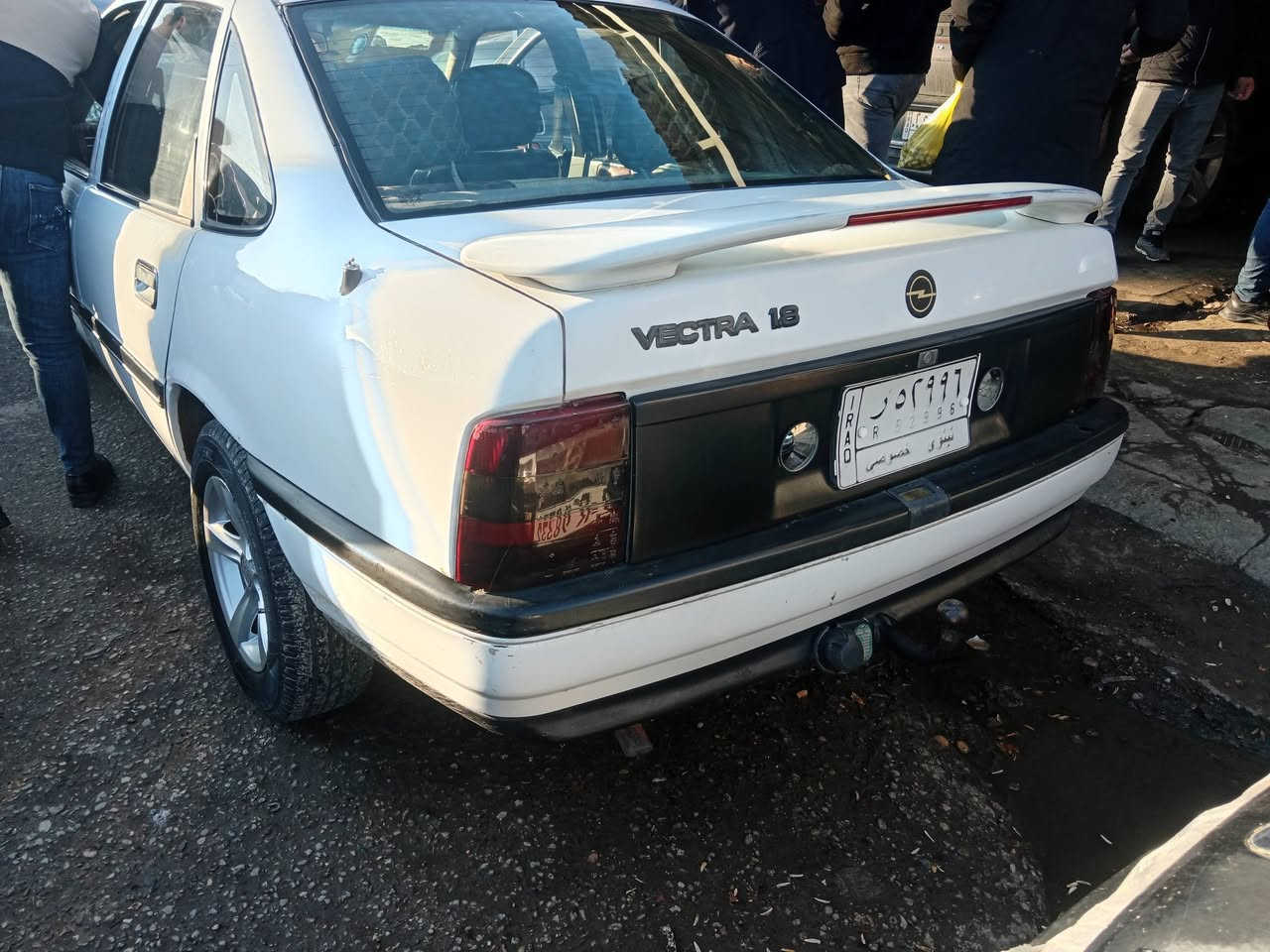 فكترا حجم 18 أبيض
كير اوتوماتيك 
كشنات جلد.                المكان ناحية زمار
رقم نينوى شرط التحويل
ويل كب مسطرة 
السعر 55 وبيها مجال للطيبين

الأستفسار اتصال ب
***********
متوفر واتساب
