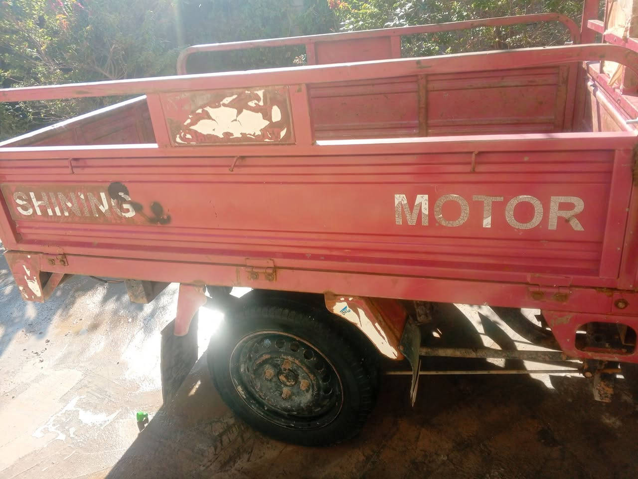 سلام عليكم ستوته للبيع موديل 18 أوراق اصولي مكفوله كفاله عامه مكينه 25 كهربائيات شغاله السعر مليون أو 250 اوبيها مجال بصيط مكاني بابل الحمزه الغربي ***********
