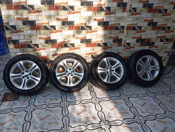 ويل 17 ابلادي بدون حساس 
ما ماشي بالعراق نظافته فوول
السعر 350 الف 
المكان ذي قار ***********
