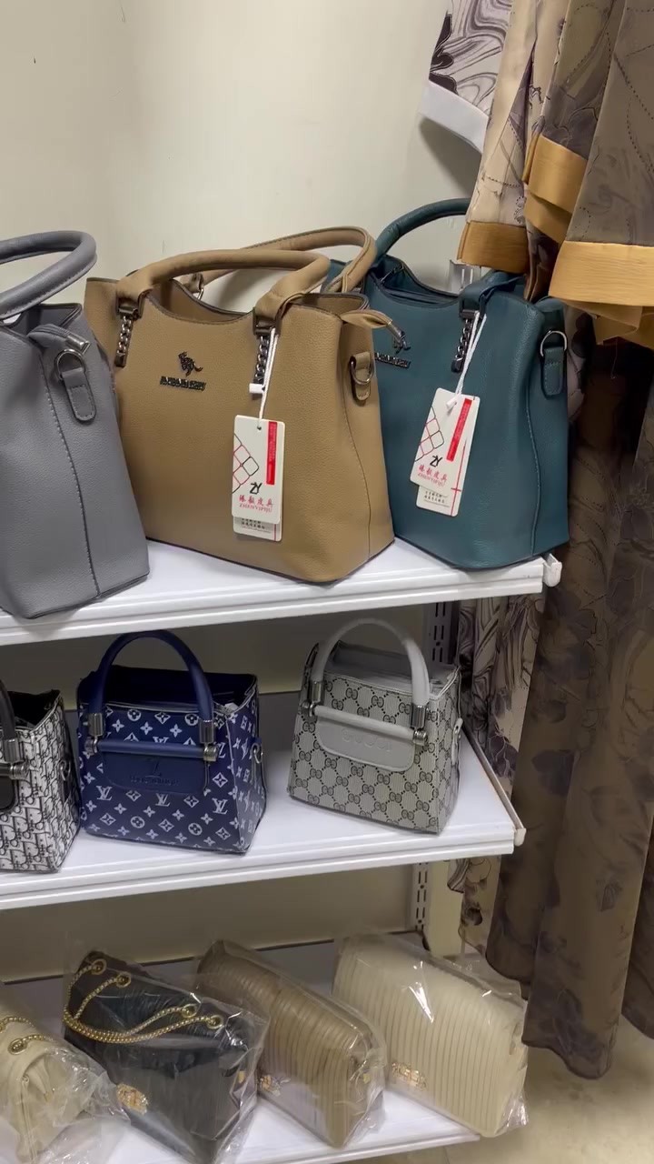 تم بعون الله افتتاح محل للعباء ولحقائب ولشحاطات النسائيه داخل العامريه شارع العمل الشعبي مجاور مطعم مندي وتنور تنورونه من ساعه 10صباحا الى ساعه 10مسأ


**إذا كنت صاحب هذا الإعلان وتريد حذفه لأي سبب، رجاءا أرسل رسالة إلى الدعم الفني**