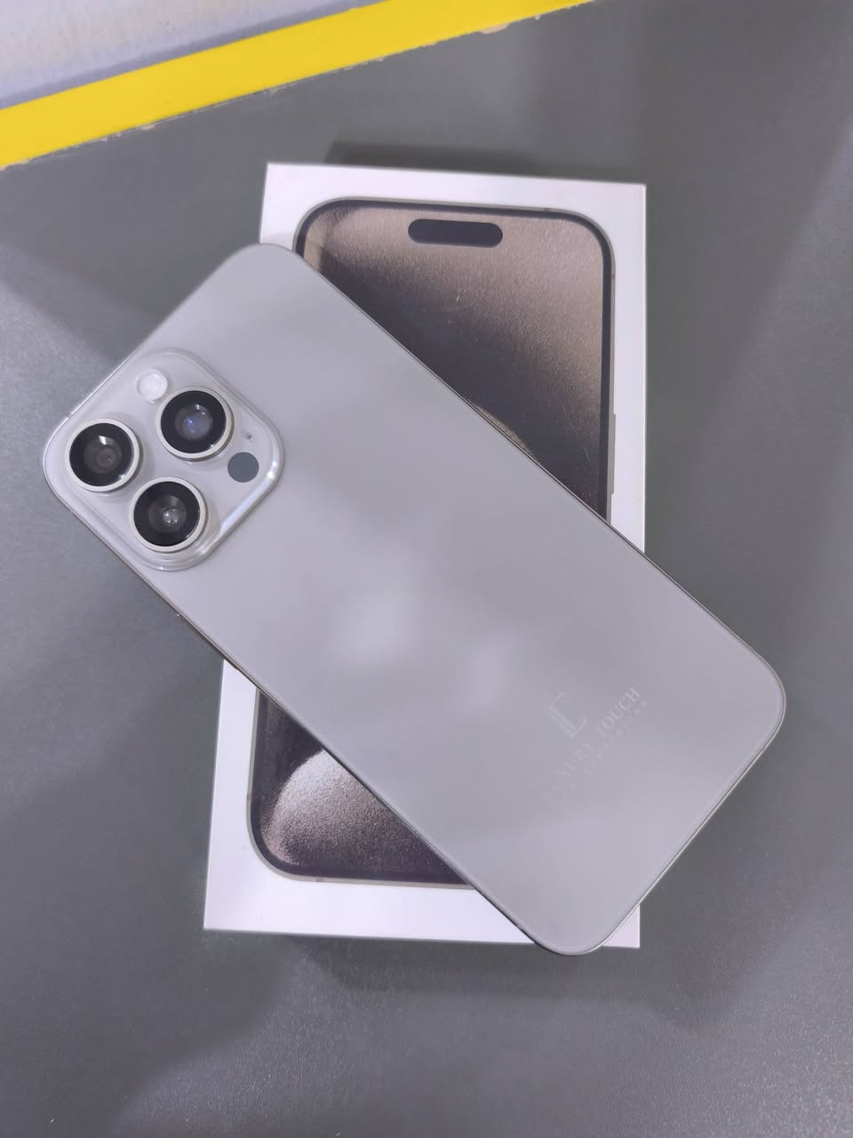 ⭕ للبيع

ايفون 15 برو ماكس (( جديد مقلد وليس اصلي ))
الجهاز شغال بنظام اندرويد وشبيه للايفون
متوفر بالكارتون مع كيبل شحن فقط
متوفر بعدد 1 قطع فقط

🟩 السعر : 90 الف دينار فقط
للحجز والتواصل على الماسنجر فقط
التوصيل داخل قضاء عفك مجاناً 🚘


**إذا كنت صاحب هذا الإعلان وتريد حذفه لأي سبب، رجاءا أرسل رسالة إلى الدعم الفني**