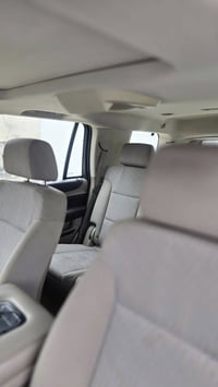 السياره كفاله بيها بارد قليل موديل 2015 فول موصفات بس بصمه مابيها السع...