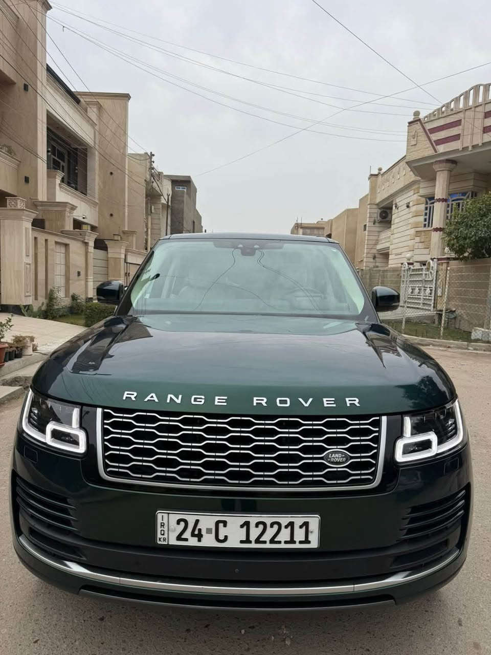 السلام عليكم
من انضف الرانجات اوتو بايكراف2018 v8 

داخل ملكي

مغلفة PPF

عازل حراري

درع جامع

كلشي مغلف بالسيارة

مكفولةمن (كير/مكينة/صبغ/بارد/شخط)

اي نقص مابيها سيارة بحالة الزيرو

ماشية 59.000km

على البلادي داخلها كلش نضيف

فول سيارة ١/١ كراسي مساج وفرس شغال

مكان السيارة بغداد 

***********

